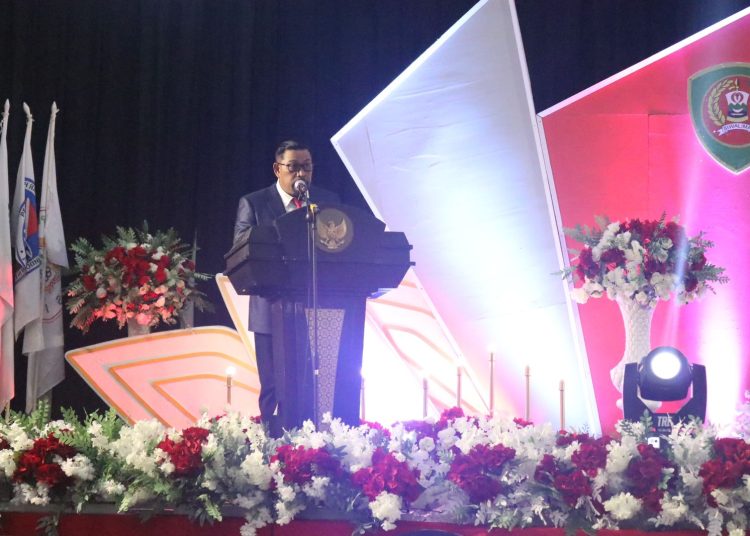 Ketum KONI Provinsi Maluku, Murad Ismail, saat memberikan sambutan dalam pelantikan pengurus KONI Provinsi Maluku 2022-2026 di Gedung Islamic Center, Kota Ambon, Rabu (30/3/2022). (Foto: Istimewa)