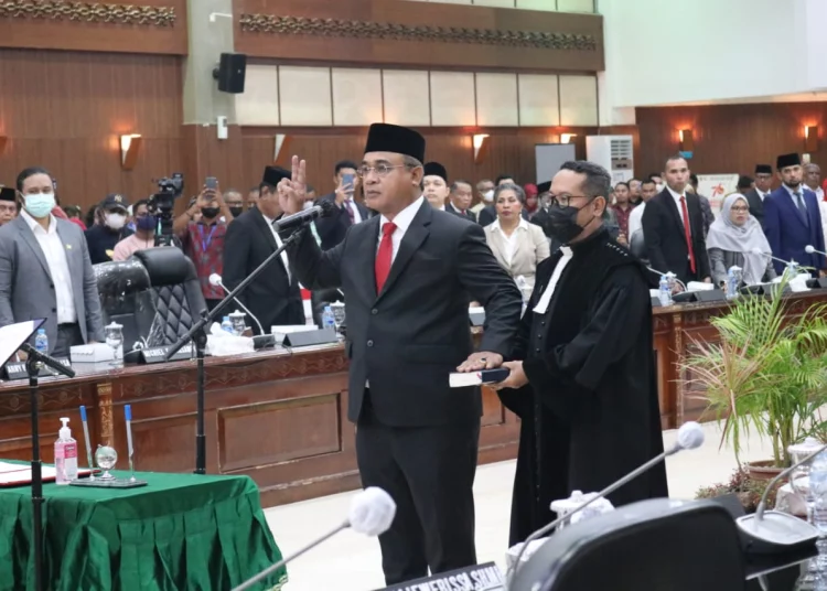 Pelantikan anggota DPRD Maluku