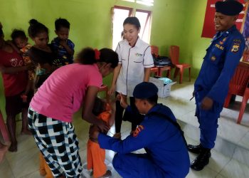 Polairud dan Puskesmas Ustutun Sosialisasi Stunting di Desa Terluar Maluku