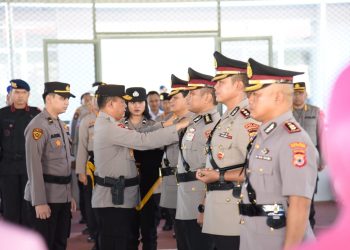 Kapolda Maluku Sertijab Tiga Pejabat Utama dan Kapolres Buru