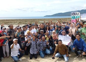 Desak Anies: Akan Bangun Lapangan Sepakbola Rakyat Berumput Standar FIFA dan SMK Perikanan di Maluku