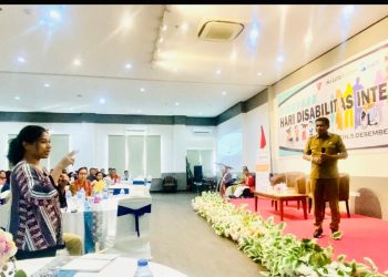 Namaku Deva, Beta  Bicara Pakai Bahasa Isyarat