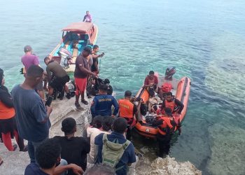 Empat Pemancing Ikan Terbalik di Teluk Ambon Satu Tewas Satu Hilang
