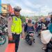 Polantas Tindak Pelanggar Lalu Lintas yang Membahayakan Keselamatan Orang Lain