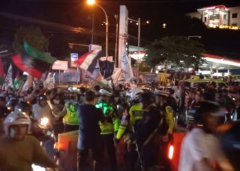 Malam Takbiran 1445 H, Ribuan Warga Muslim di Ambon Pawai Keliling