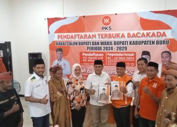 Berkas Pencalonan Bupati Buru Azis Hentihu Diterima PKS, PDIP, Gerindra dan PAN