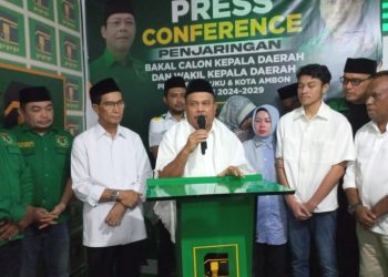 Didampingi Syarif Hadler, Sam Latuconsina Daftar di PPP, Sebut Maluku Biasa-biasa Saja