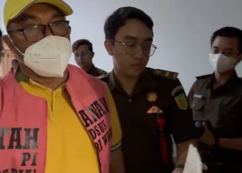 Dua Tersangka Tipikor Dana Desa Wahai Ditahan Jaksa