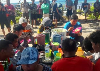 KM Artomoro Tujuan Papua Tenggelam di Perbatasan Maluku – Timur Leste, 15 Selamat, Satu Meninggal