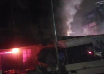 Ruko di Terminal Mardika Ambon Terbakar