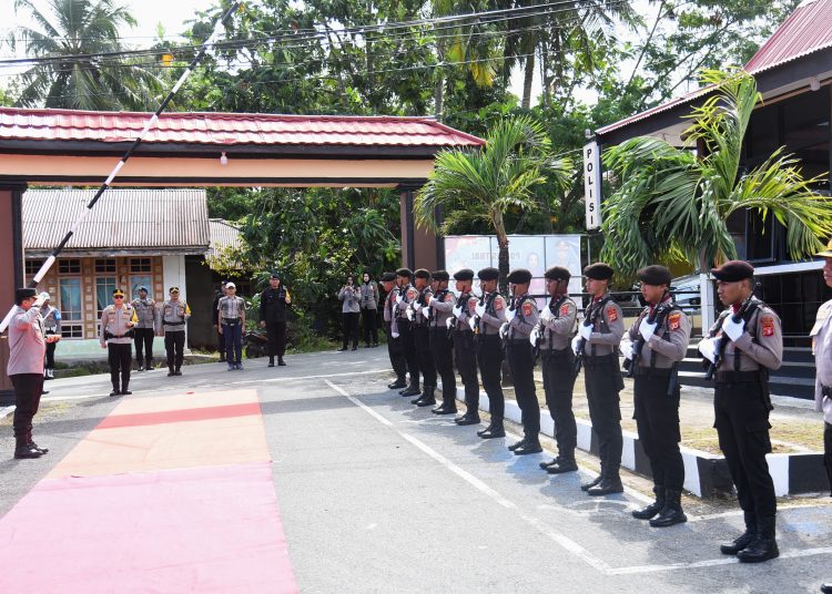 Kapolda Maluku Irjen Pol Eddy Sumitro Tambunan, saat mengunjungi Polres Maluku Tenggara.