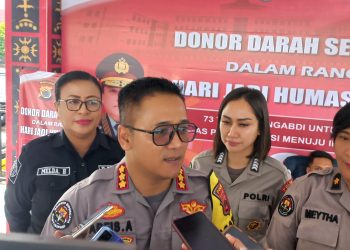 Bantu Masyarakat, Humas Polda Maluku Gelar Aksi Donor Darah
