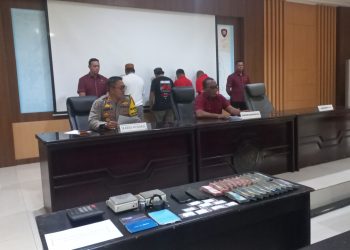 Polda Maluku Amankan Emas Seberat 628,31 Gram dari Empat Penambang Illegal di Gunung Botak