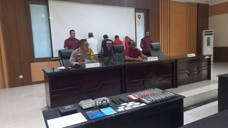 Polda Maluku Amankan Emas Seberat 628,31 Gram dari Empat Penambang Illegal di Gunung Botak