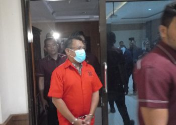 Polda Maluku Tetapkan Ismail Umasugi Mantan Kadis Kesehatan Buru Tersangka