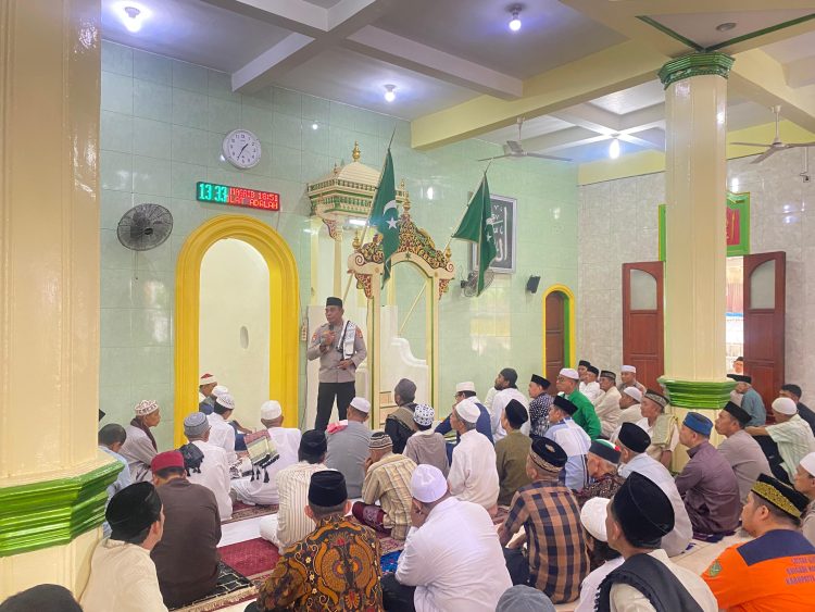 Dirbinmas Polda Maluku Ajak Warga Batu Merah Jauhi Miras & Narkoba