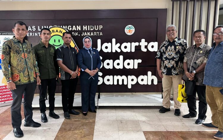 Pelajari Pengelolaan Sampah Komisi II DPRD Maluku Studi Banding ke DLH Jakarta
