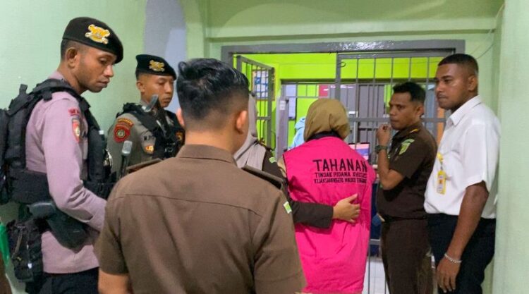 Satu Tersangka Korupsi Pembangunan Masjid di Malra Ditahan Jaksa