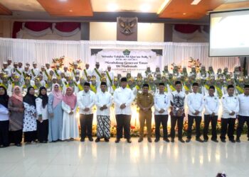 98 Siswa MTs Miftahul Kahirul Namlea Wisuda Tahfidz Alquran