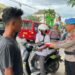 Polda Maluku Berbagi Takjil Gratis di Ambon