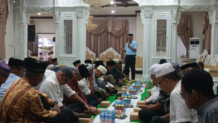 Buka Puasa Bersama Masyarakat, Ely Toisuta: Mari Kita Kerjasama untuk Membangun Kota Ambon