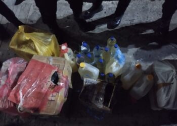 Polisi Gagalkan Penyelundupan Ratusan Liter Miras Tradisional di Ambon