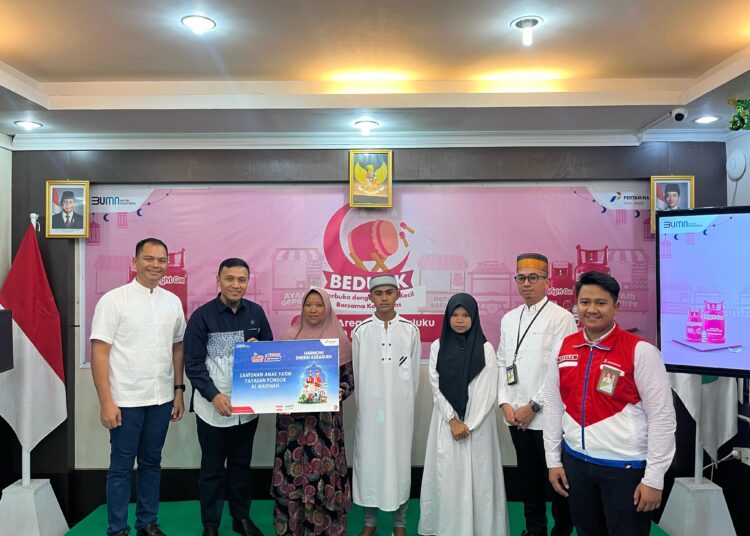 Pertamina Patra Niaga Regional Papua Maluku Santuni Anak Yatim