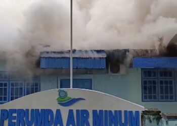 Kantor PDAM Maluku Tengah Ludes Terbakar