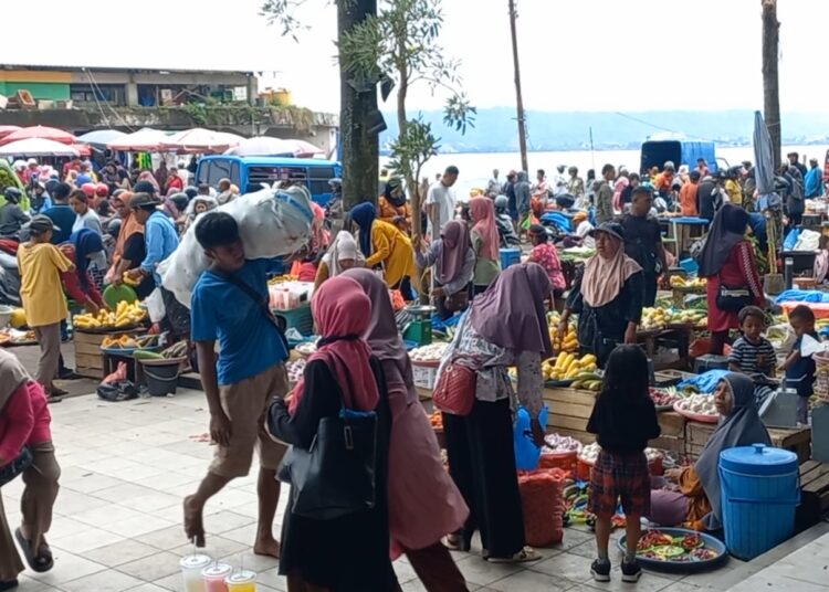 Penertiban Pasar Mardika Aman, Pedagang Mengeluh