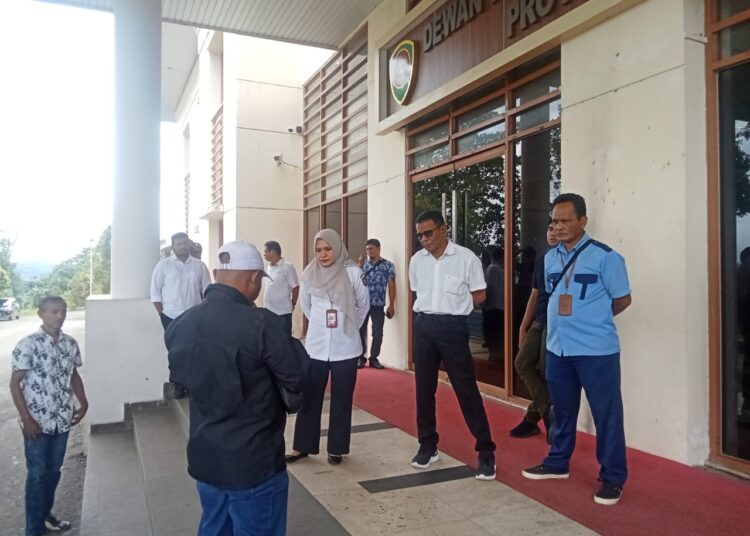 Demo, DPRD Maluku Didesak Panggil BPJN Terkait Proyek Diduga Mangkrak di Buru Senilai Rp100 M