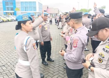 Tingkatkan Pelayanan Masyarakat, Polda Maluku Cek Kesiapan Personel dan Kendaraan Dinas