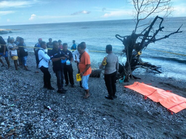 Mayat Tanpa Busana Ditemukan di Pesisir Pantai Kuako