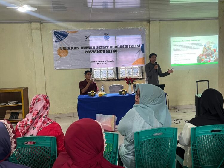 Kader Posyandu Tulehu Bergerak! Pelatihan Eco Enzyme, Langkah Nyata Hadapi Perubahan Iklim