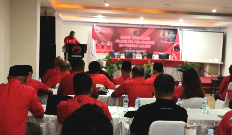 Rakor Fraksi PDI Perjuangan se Maluku, Watubun: Kita Harus Seirama