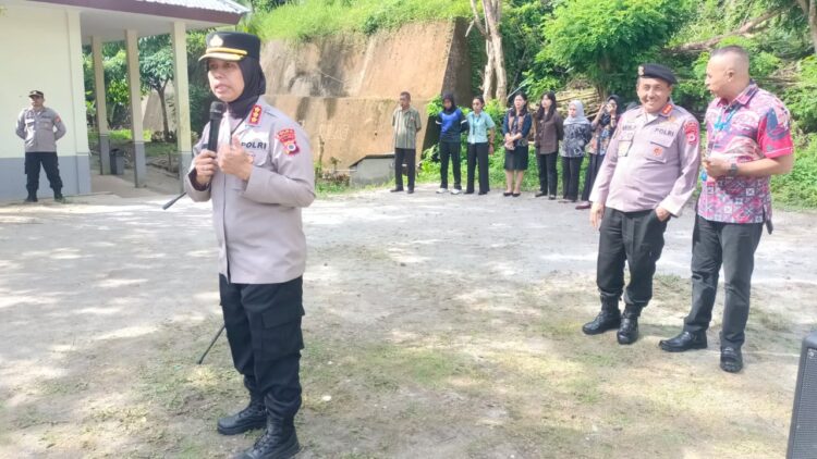 PJU Polda Maluku Kunjungi SMA Sederajat di Ambon Ingatkan Bahaya Tawuran