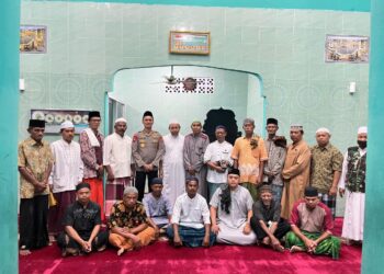 Sholat Subuh Keliling Kapolda Maluku Ajak Jamaah Masjid As-Syifa Air Kuning Perkuat Hubungan Toleransi Beragama