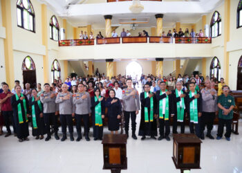 Temui Jemaat GPM di Gereja Eden Kudamati, Kapolda Maluku Sampaikan Pesan Kamtibmas