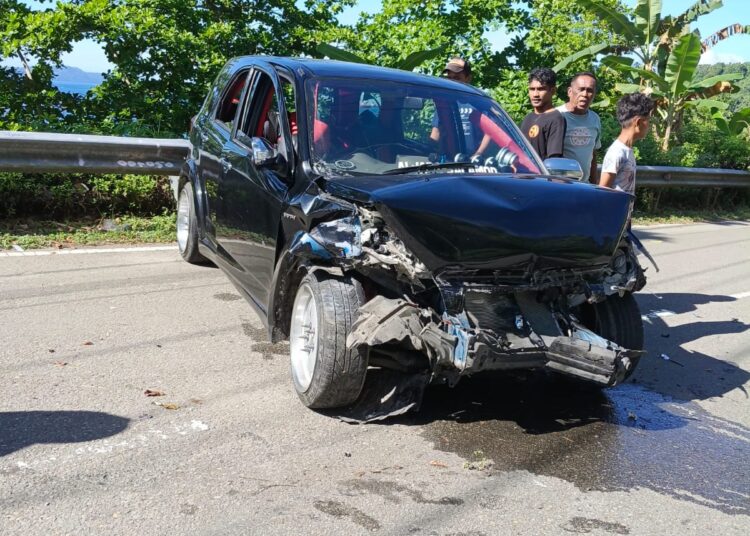 Laka Tunggal di Hative Besar Tiga Penumpang Mobil Pribadi Luka-luka