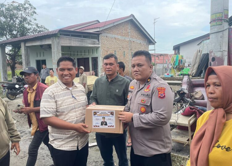Polda Maluku Salurkan 1.000 Paket Sembako untuk Korban Banjir di Sumatera Utara