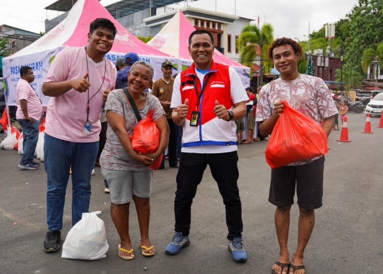 Bantu Masyarakat Sambut Nataru Pertamina Papua-Maluku Hadirkan Pasar Murah