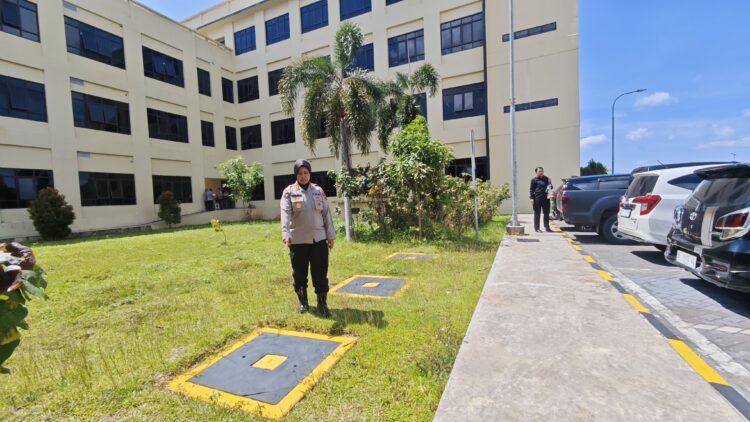 Biopori Solusi Penanganan Masalah Sampah di Polda Maluku