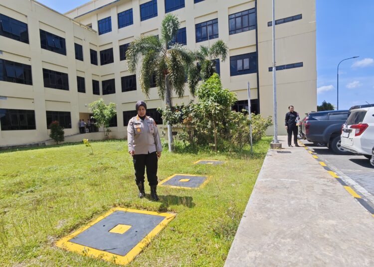 Biopori Solusi Penanganan Masalah Sampah di Polda Maluku