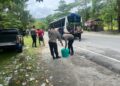 Polisi Sita 350 Liter Sopi Ilegal di Pelabuhan Feri Hunimua Ambon