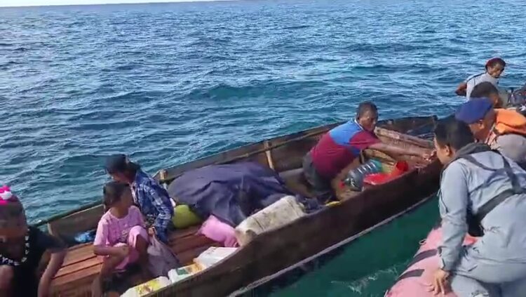 17 Penumpang Longboat Mati Mesin di Perairan Kei Ditemukan Selamat