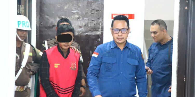 Belum Setahun Menjabat Bendahara Kejari SBT Diduga Korupsi Hampir Rp1 M