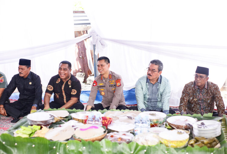 Warga Negeri Liang Deklarasi Perdamaian Disaksikan Forkopimda Maluku