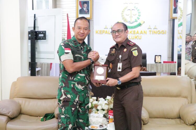 Temui Kajati Maluku Pangdam XV/Pattimura Pamit