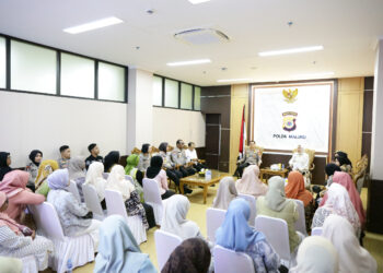 Kapolda Maluku Ajak Mama-mama Sahabat Polisi di Leihitu Cegah Potensi Konflik