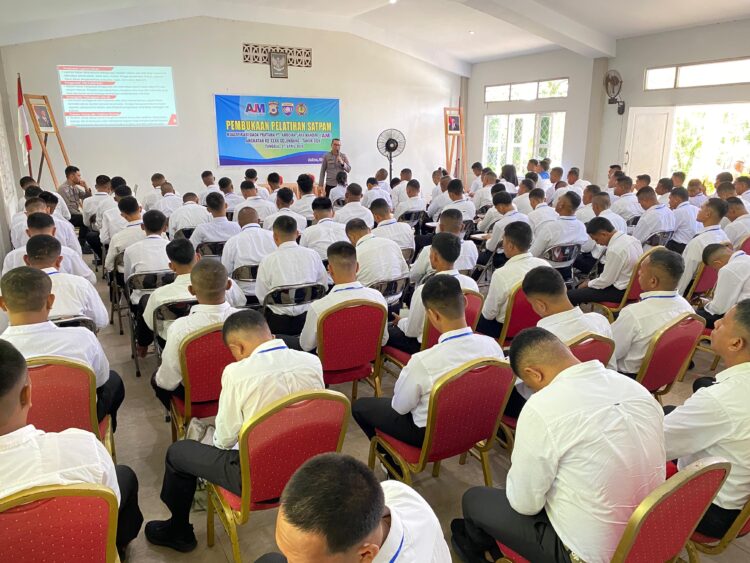 Polda Maluku Latih 123 Calon Satpam dari Indonesia Timur