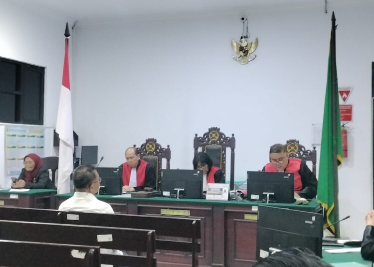 Mantan Bupati KKT hanya Divonis Ringan Dua Tahun Penjara
